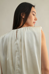 KAMARI SHOULDER PADDED PLEAT DRETAIL SLEEVELESS TOP