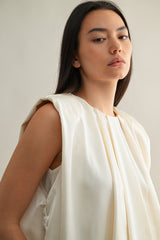 KAMARI SHOULDER PADDED PLEAT DRETAIL SLEEVELESS TOP