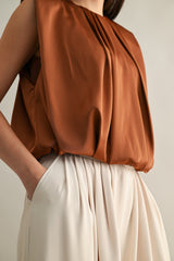 KAMARI SHOULDER PADDED PLEAT DRETAIL SLEEVELESS TOP
