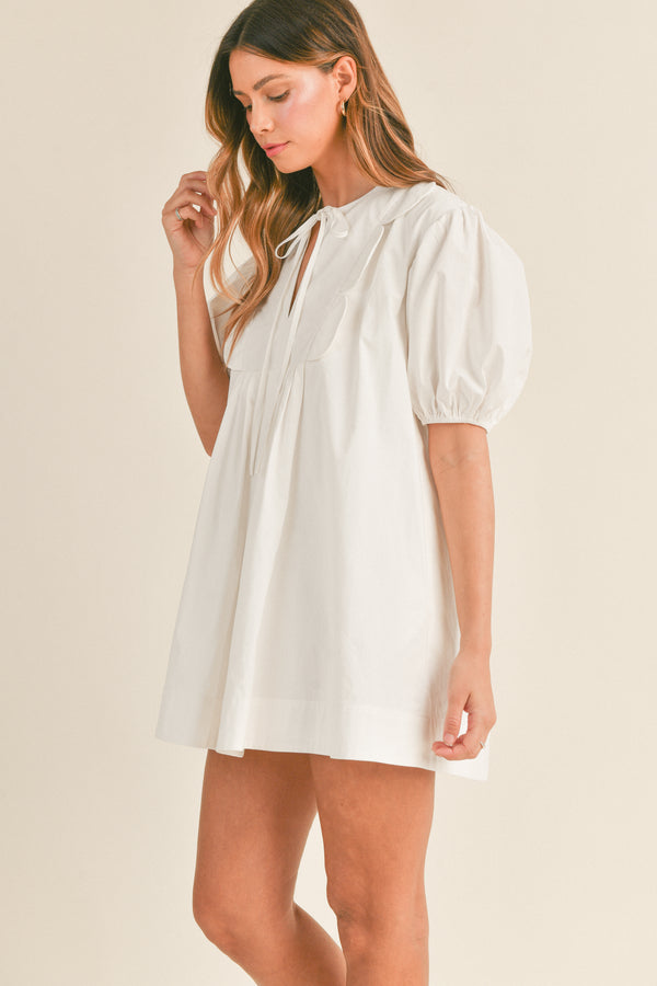 LUCY SCALLOPED DETAILED MINI DRESS