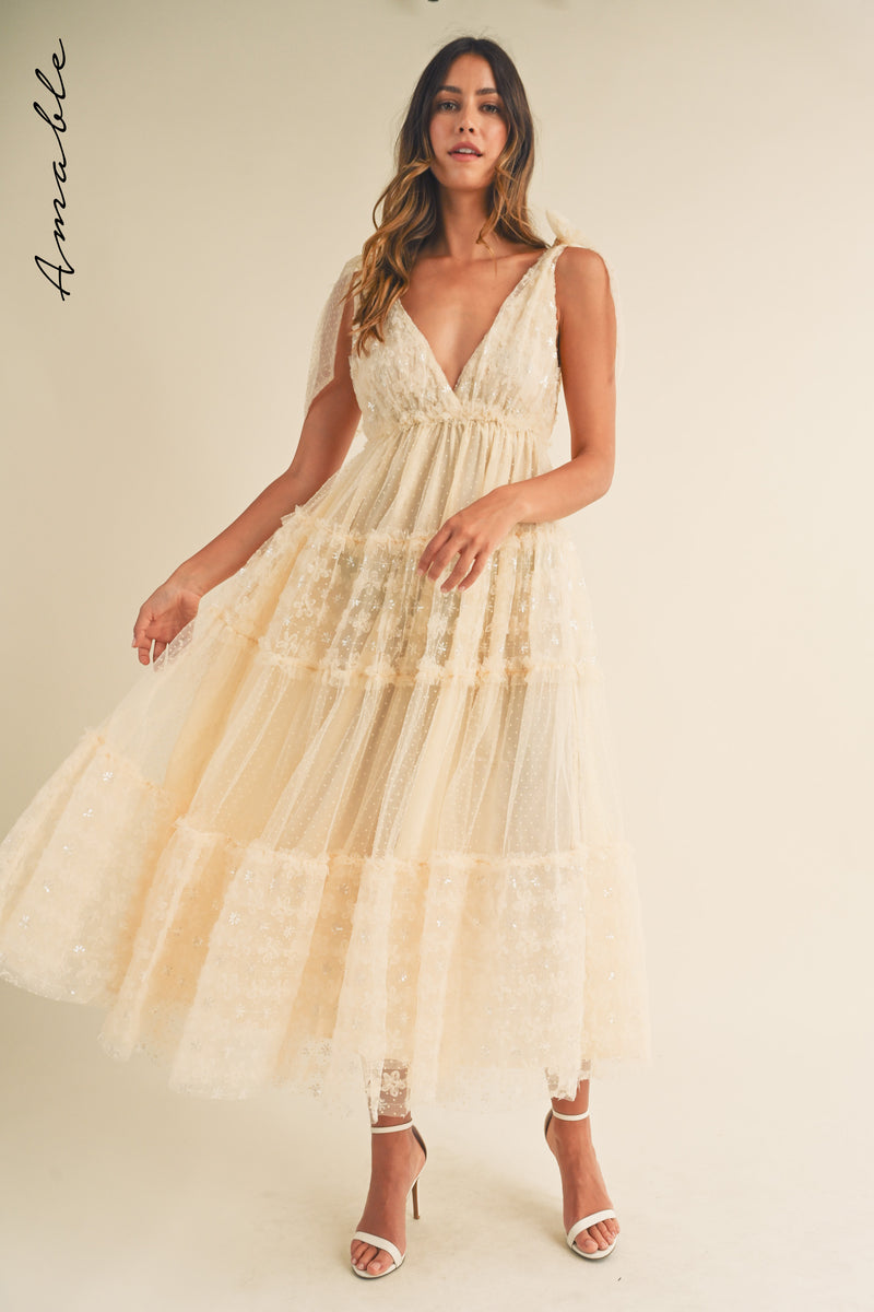 SOLENE FLORAL TEXTURED TIERED MAXI DRESS