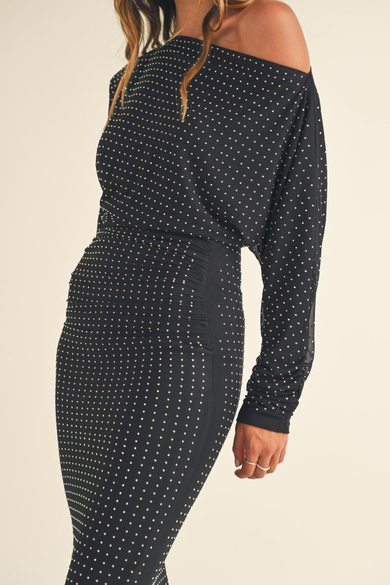 OCEAN NECKLINE RUCHED BODICE MIDI DRESS