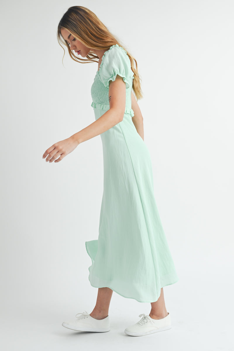 JODIE SMOCKED SHORT SLEEVE MIDI DRESS