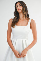 ARIYA SQUARE NECK BACK BOW MIDI DRESS