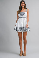 LINDSEY SLEEVELESS EMBROIDERY MINI DRESS