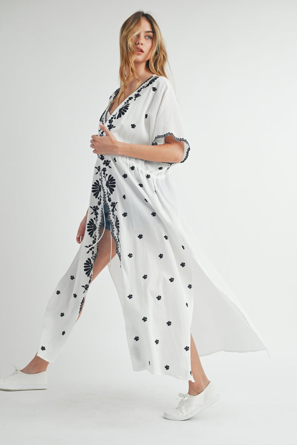 HUNTER EMBROIDERED KIMONO ROBE