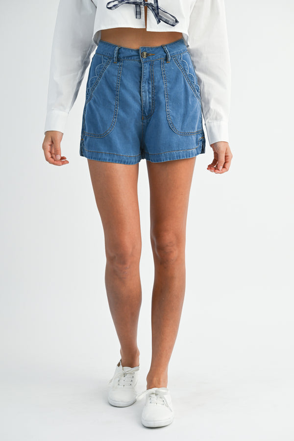 MYISHA SCALLOP DETAIL DENIM SHORTS
