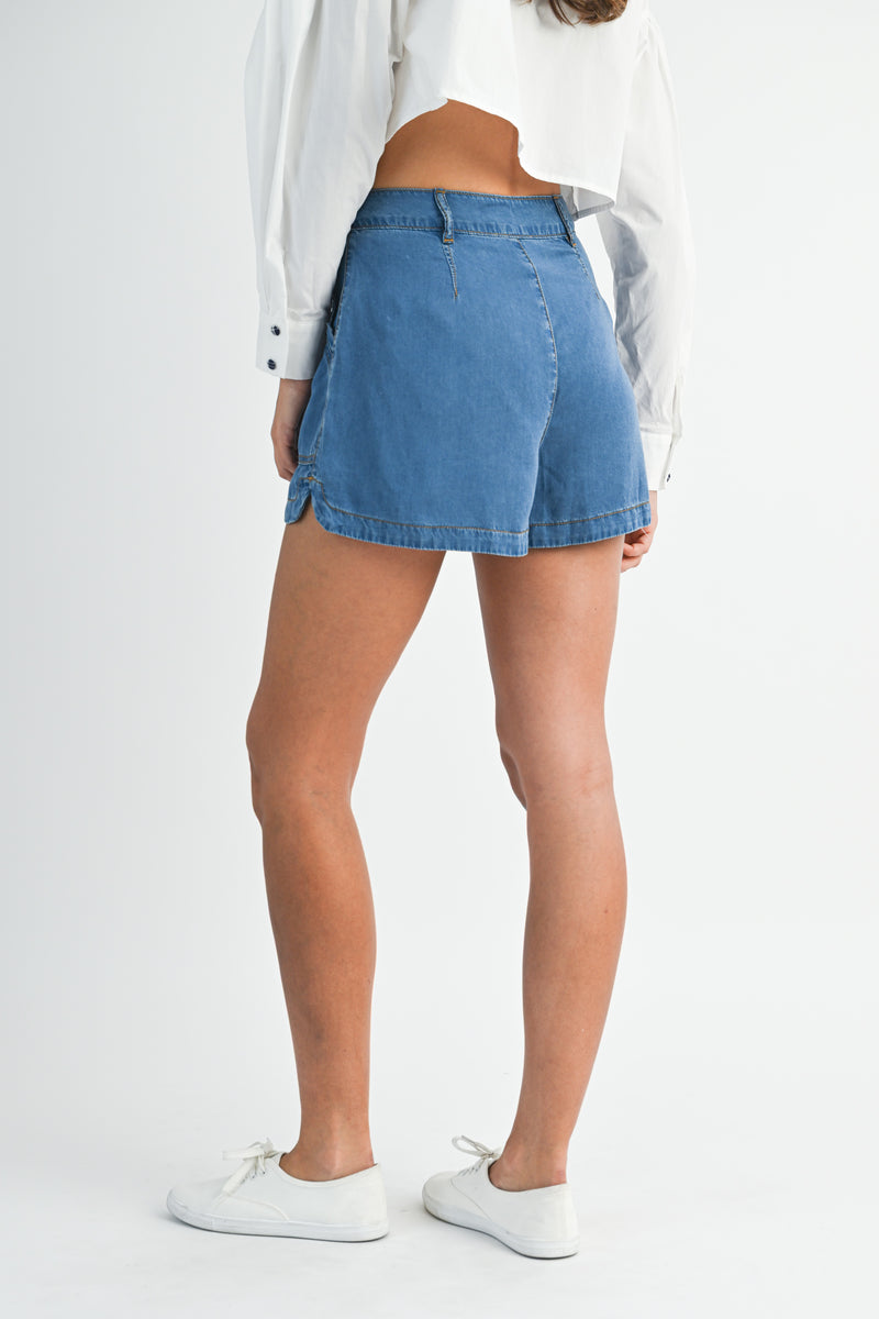 MYISHA SCALLOP DETAIL DENIM SHORTS