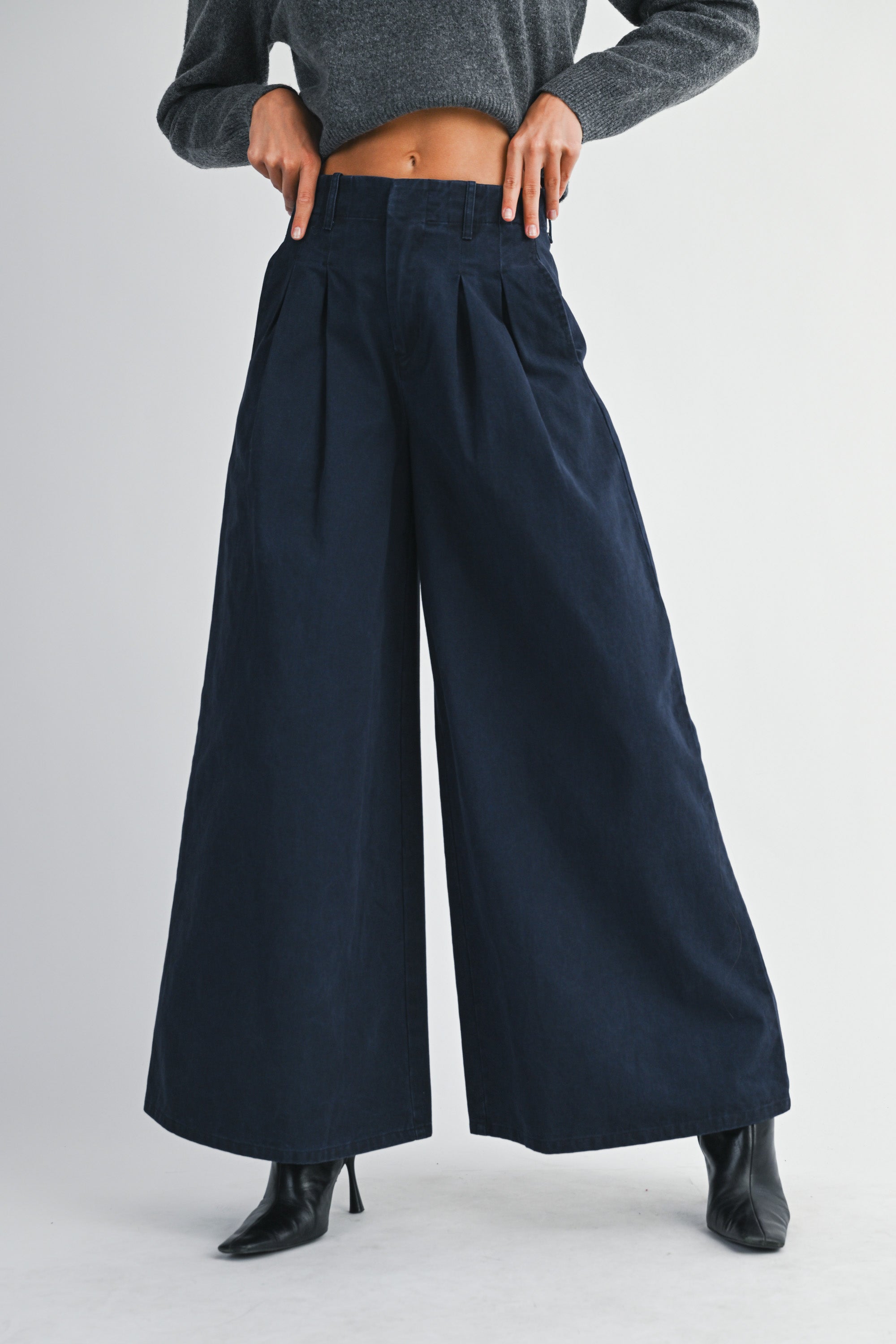 BOTTOMS – Page 2 – Mable Clothing