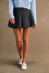 LAILA PLEATED MINI SKORT