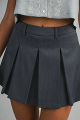 NINA PLEATED MINI SKORT