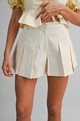 NELLY TWILL PLEATED SHORTS
