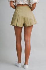 NELLY TWILL PLEATED SHORTS