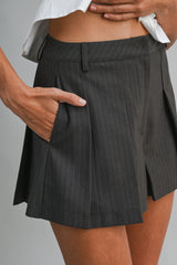 ROBIN STRIPE PLATED SHORTS