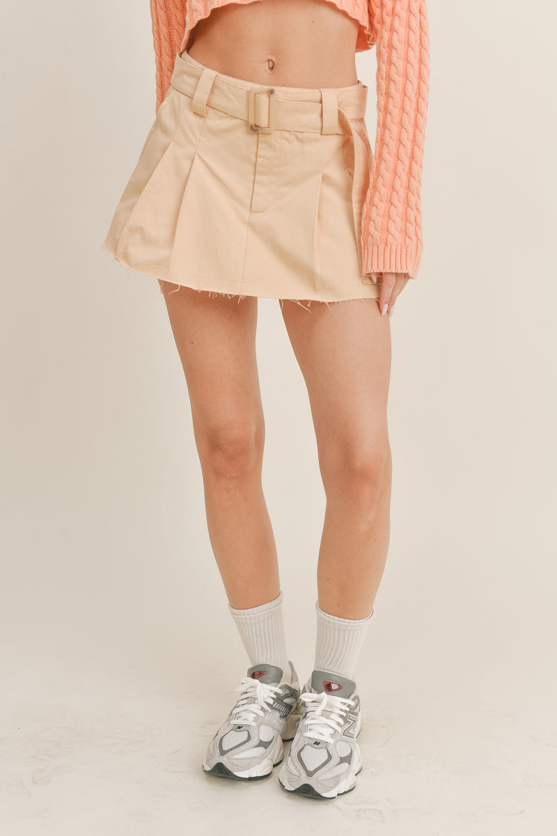 LILAH LOW RISE BELT MINI SKORT