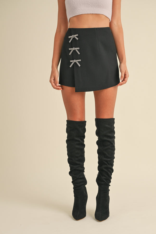 MARLEY BOW APPLIQUE MINI SKIRT