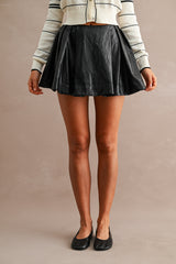 LIA FAUX LEATHER PLEATED MINI SKIRT