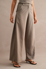 EZRA RUCHED TOP AND SIDE PINTUCK PANTS