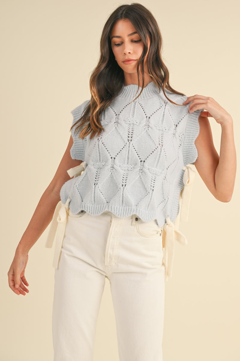 VEGA SIDE BOW KNIT TOP