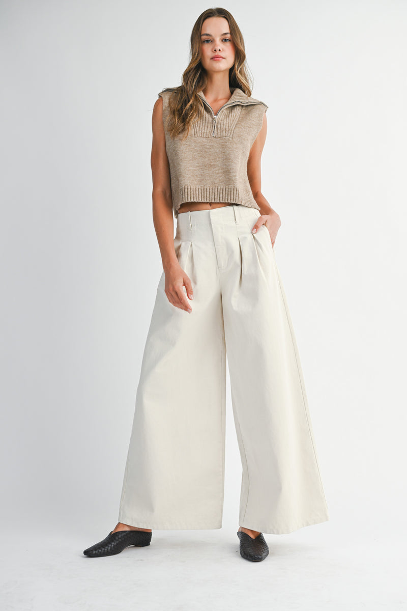JORDIN VEST KNIT TOP WITH ZIP NECK
