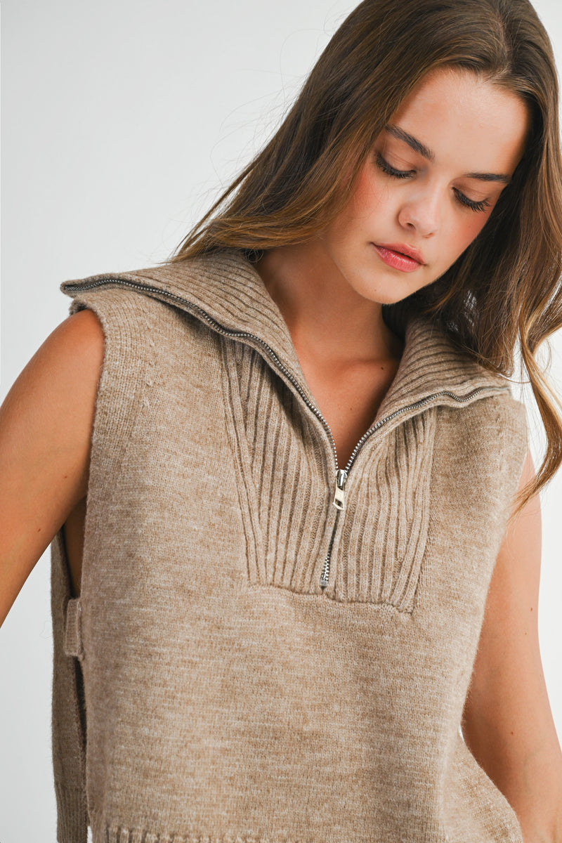 JORDIN VEST KNIT TOP WITH ZIP NECK